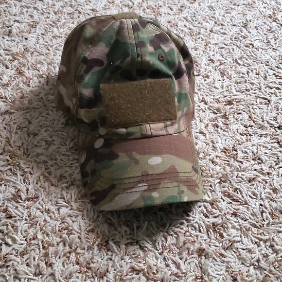 lightbir Other - Men's Camo Hat